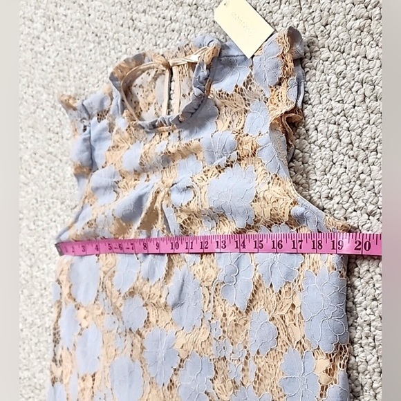 ❎💲SOLD 💲❎ NWT Nude & Periwinkle lined Floral Lace Sleeveless Blouse sz L - Picture 12 of 16